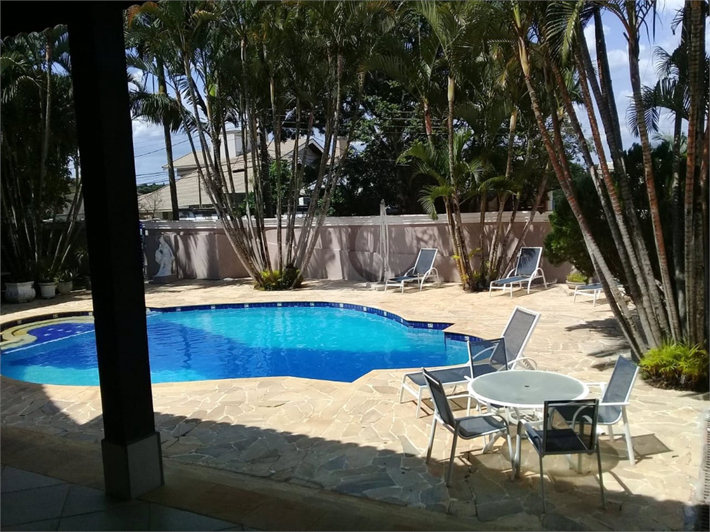 Casa à venda com 4 suítes em Jardim Residencial Santa Luiza, Atibaia, SP