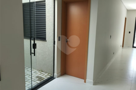 Casa à venda com 3 quartos, sendo 2 suítes, em Cachoeirinha, Bom Jesus dos Perdões, SP