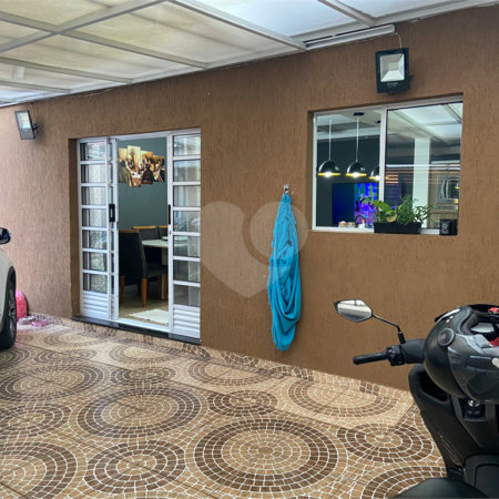 Casa à venda com 3 quartos, sendo 2 suítes, em Jardim Medina, Poá, SP