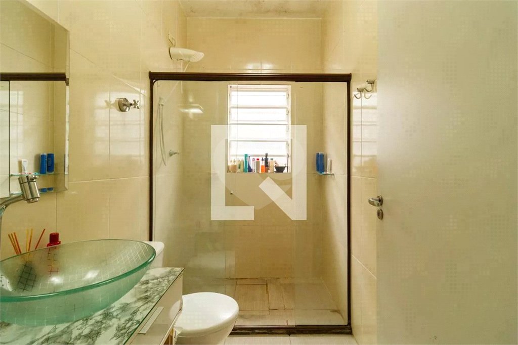 Casa à venda com 4 quartos, sendo 1 suíte,  em Vila Constança, São Paulo, SP