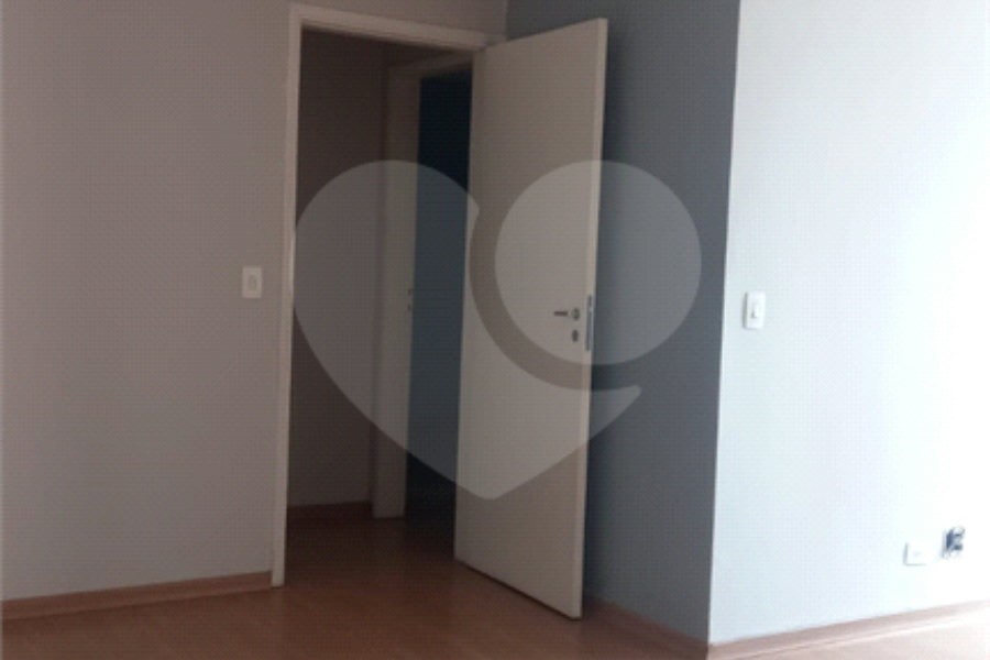 Apartamento à venda com 3 quartos, sendo 1 suíte,  em Santana, São Paulo, SP
