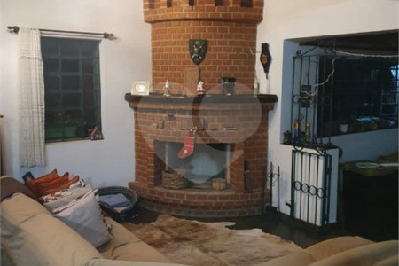 Sítio à venda com 6 quartos, sendo 5 suítes,  em Curral, Ibiúna, SP