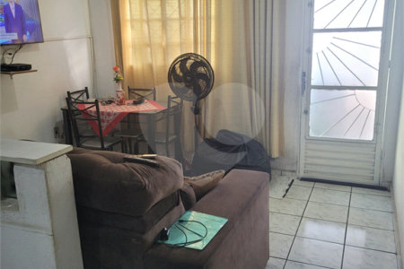 Casa à venda com 2 quartos em Vila Caputera, Mogi das Cruzes, SP