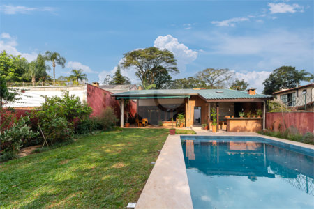 Casa Térrea à venda com 3 quartos, sendo 1 suíte,  em Alto da Boa Vista, São Paulo, SP