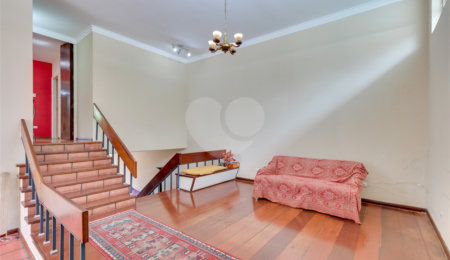 Sobrado à venda com 3 quartos, sendo 1 suíte,  em Chácara Flora, São Paulo, SP