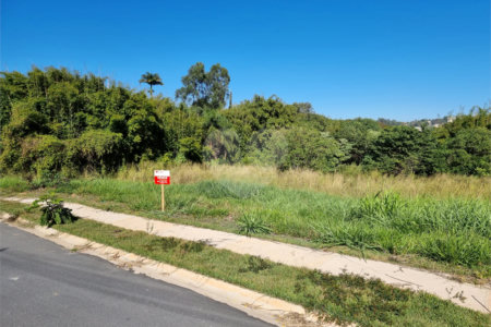 Terreno à venda no condomínio Residencial São João, Vinhedo - SP
