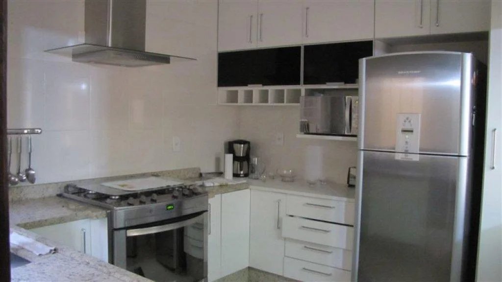 Casa à venda com 3 quartos, sendo 1 suíte, no condomínio Villa Jardim Sul, São Paulo - SP