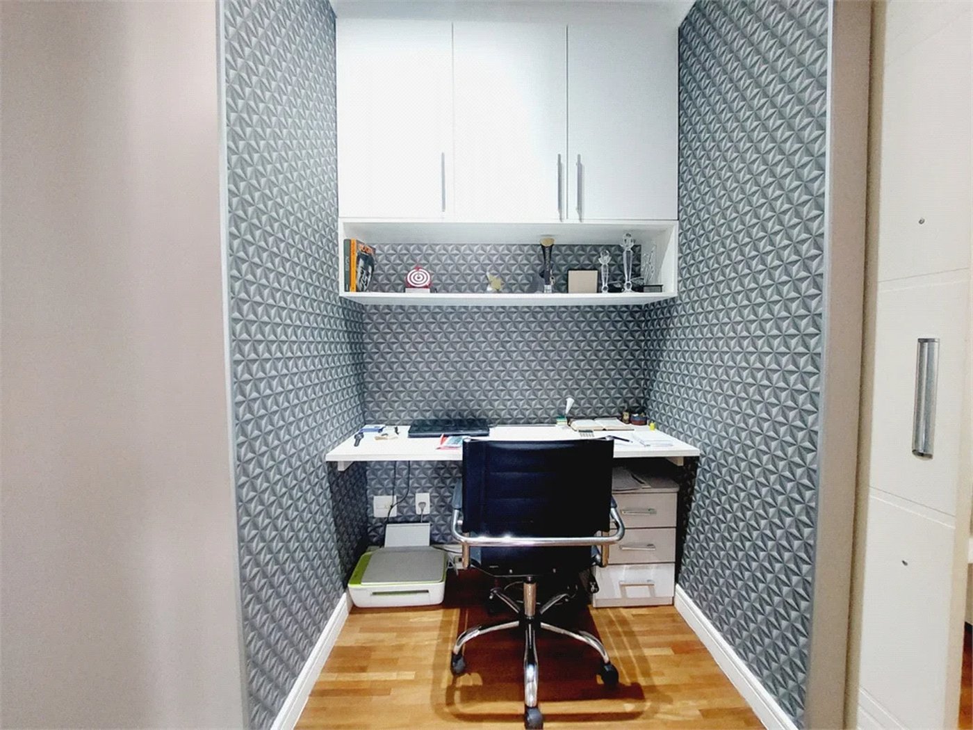 Apartamento à venda com 2 quartos, sendo 1 suíte,  em Vila Anastácio, São Paulo, SP
