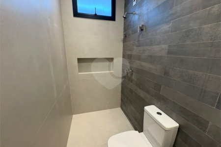 Casa á venda no condomínio Damha IV