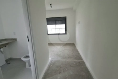 Apartamento à venda com 3 suítes em Vila Pirajussara, São Paulo, SP
