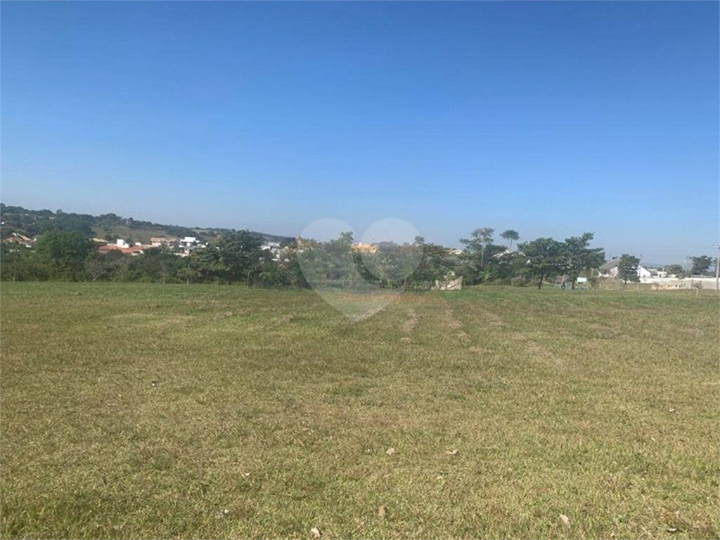 Terreno à venda no condomínio Village Saint Charbel, Araçoiaba da Serra - SP