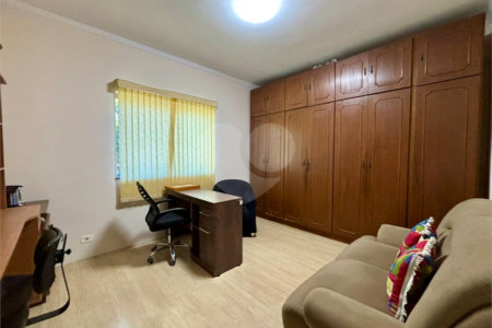 Casa à venda com 3 quartos, sendo 2 suítes, em Vila Rosália, Guarulhos, SP