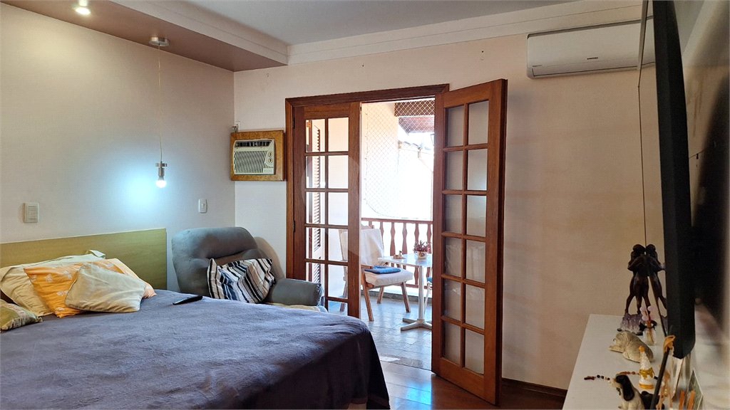 Sobrado à venda com 3 quartos, sendo 1 suíte, em Jardim Saira, Sorocaba, SP