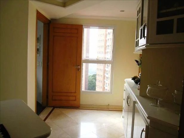 Apartamento à venda com 4 suítes em Jardim Fonte do Morumbi, São Paulo, SP