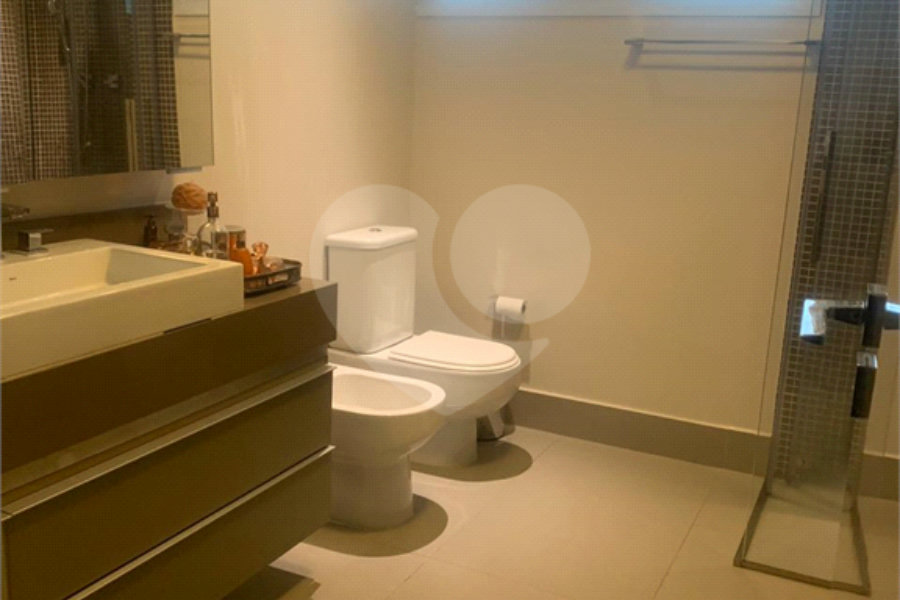 Apartamento à venda com 3 quartos, sendo 2 suítes, em Higienópolis, São Paulo, SP