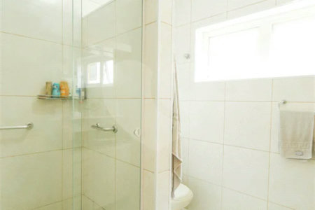 Casa à venda com 4 quartos, sendo 1 suíte, em Jardim Franca, São Paulo, SP