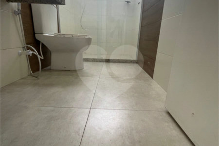 Casa à venda com 3 quartos, sendo 1 suíte, no condomínio Residencial Green Ville, Rio de Janeiro - RJ