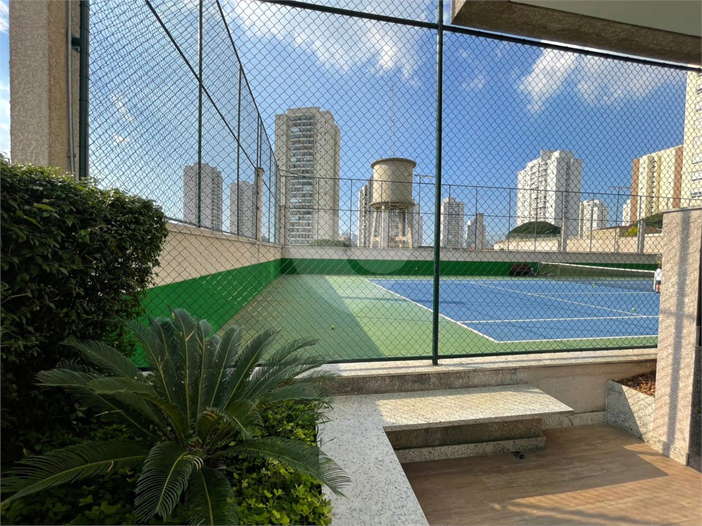 Apartamento à venda com 3 suítes em Vila Romana, São Paulo, SP