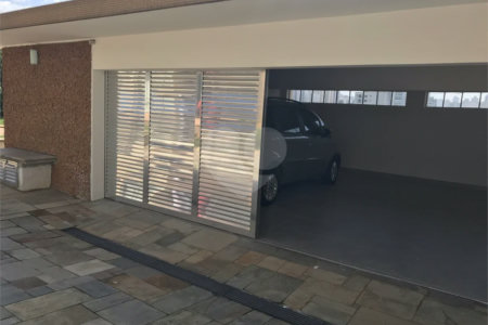 Sobrado à venda com 5 quartos, sendo 1 suíte, em Jardim São Bento, São Paulo, SP