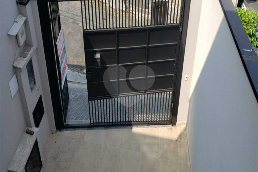 Sobrado à venda com 3 quartos, sendo 1 suíte, em Vila Romero, São Paulo, SP