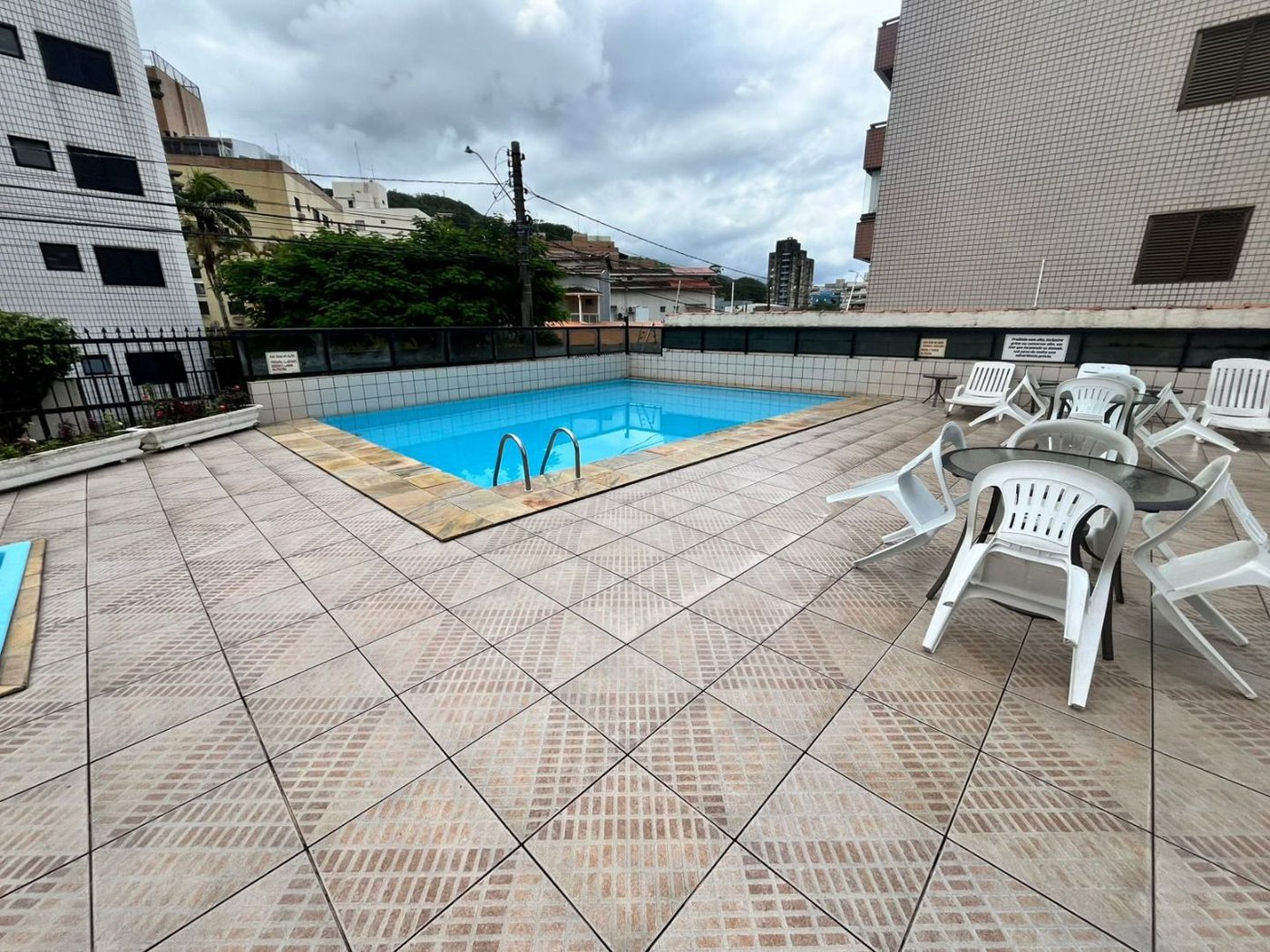 Apartamento com 1 dormitório à venda, 45 m² por R$ 290.000,00 - Jardim Três Marias - Guarujá/SP