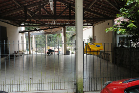 Sobrado à venda com 9 quartos, sendo 7 suítes,  em Parque Morumbi, Mogi das Cruzes, SP