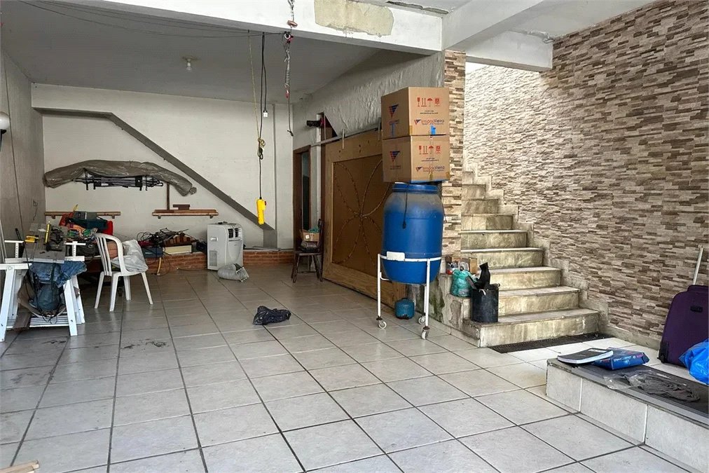 Sobrado à venda com 4 quartos, sendo 2 suítes,  em Vila Ipojuca, São Paulo, SP