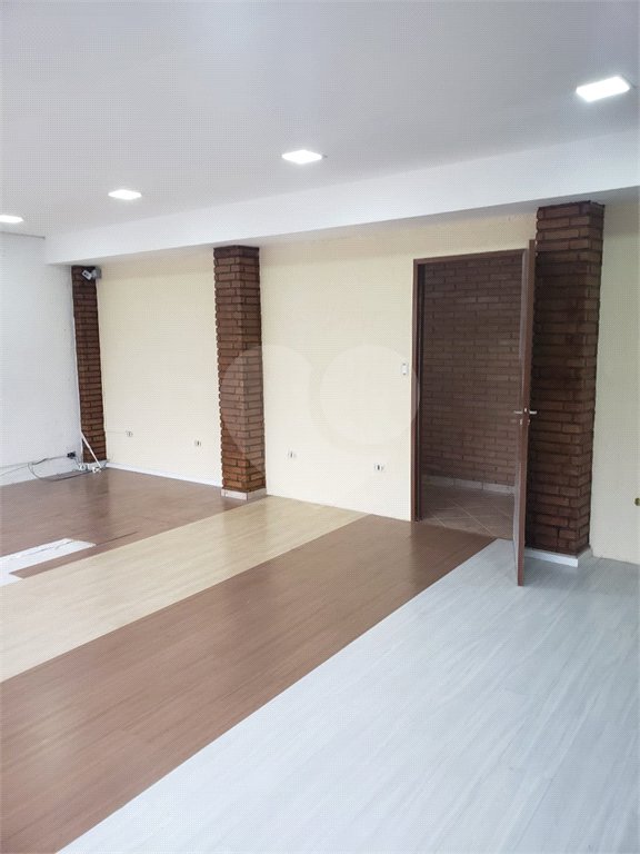Casa à venda com 5 quartos, sendo 3 suítes,  em Vila Galvão, Guarulhos, SP