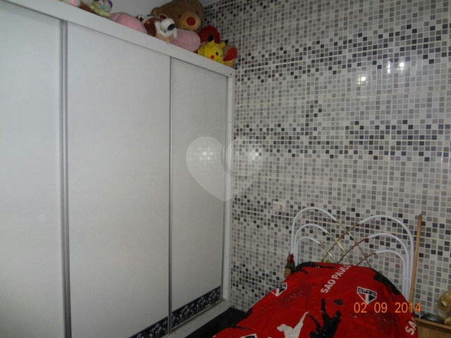 Sobrado à venda com 3 quartos no Brasilândia, São Paulo, SP