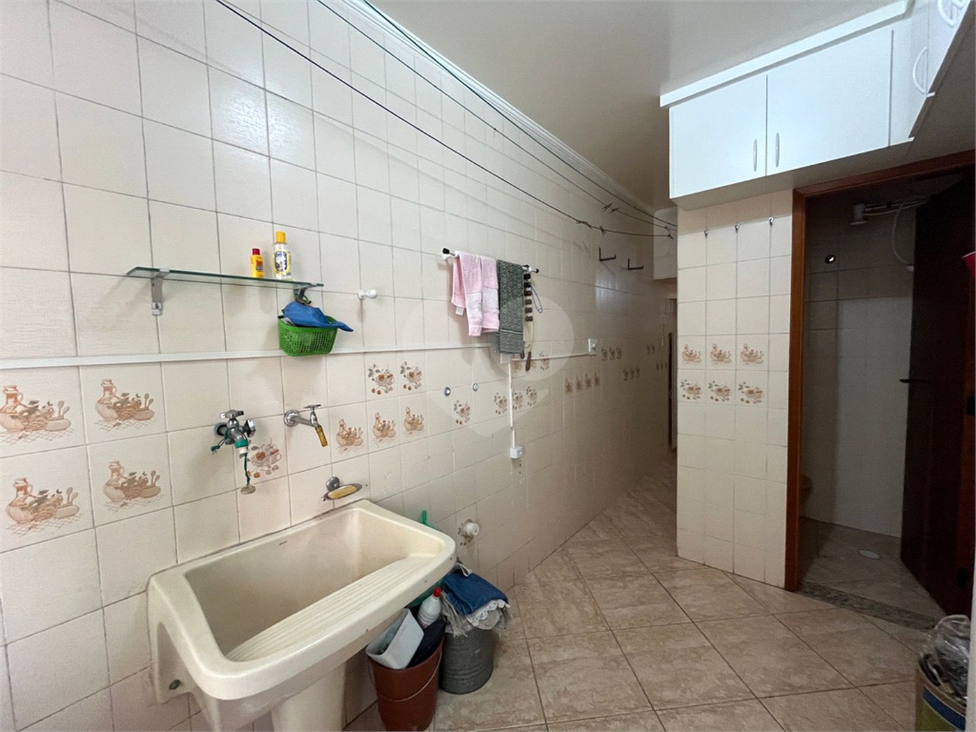 Sobrado à venda com 4 quartos, sendo 2 suítes, em Tremembé, São Paulo, SP