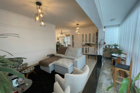 Apartamento 3 dormitórios com 2 suítes, 2 vagas demarcadas, no Embaré, Santos