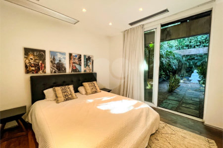 Casa à venda ou para alugar com 5 suítes em Joá, Rio de Janeiro, RJ