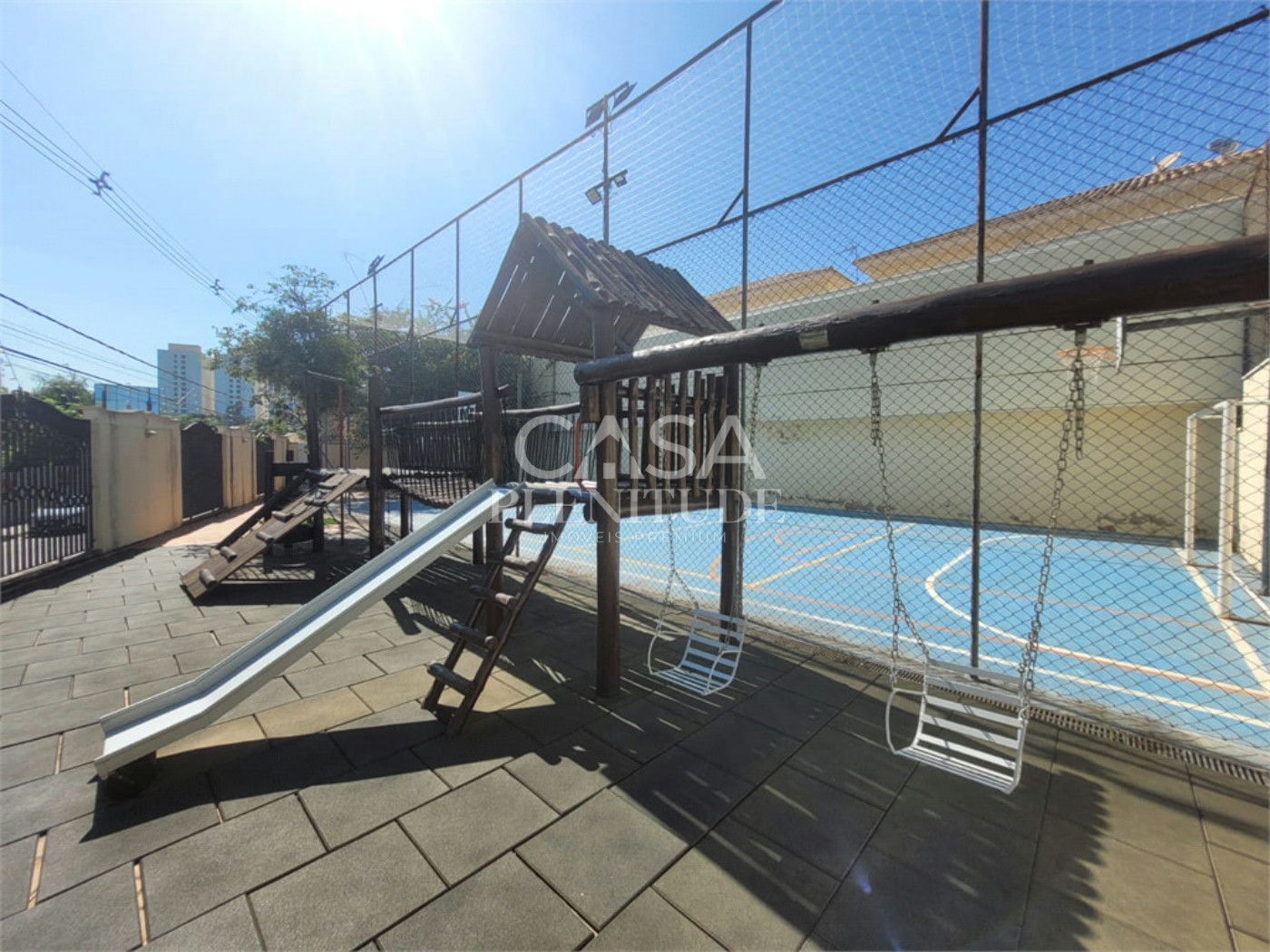 Casa em condomínio à venda com 3 quartos, sendo 1 suíte, em Parque Campolim, Sorocaba, SP