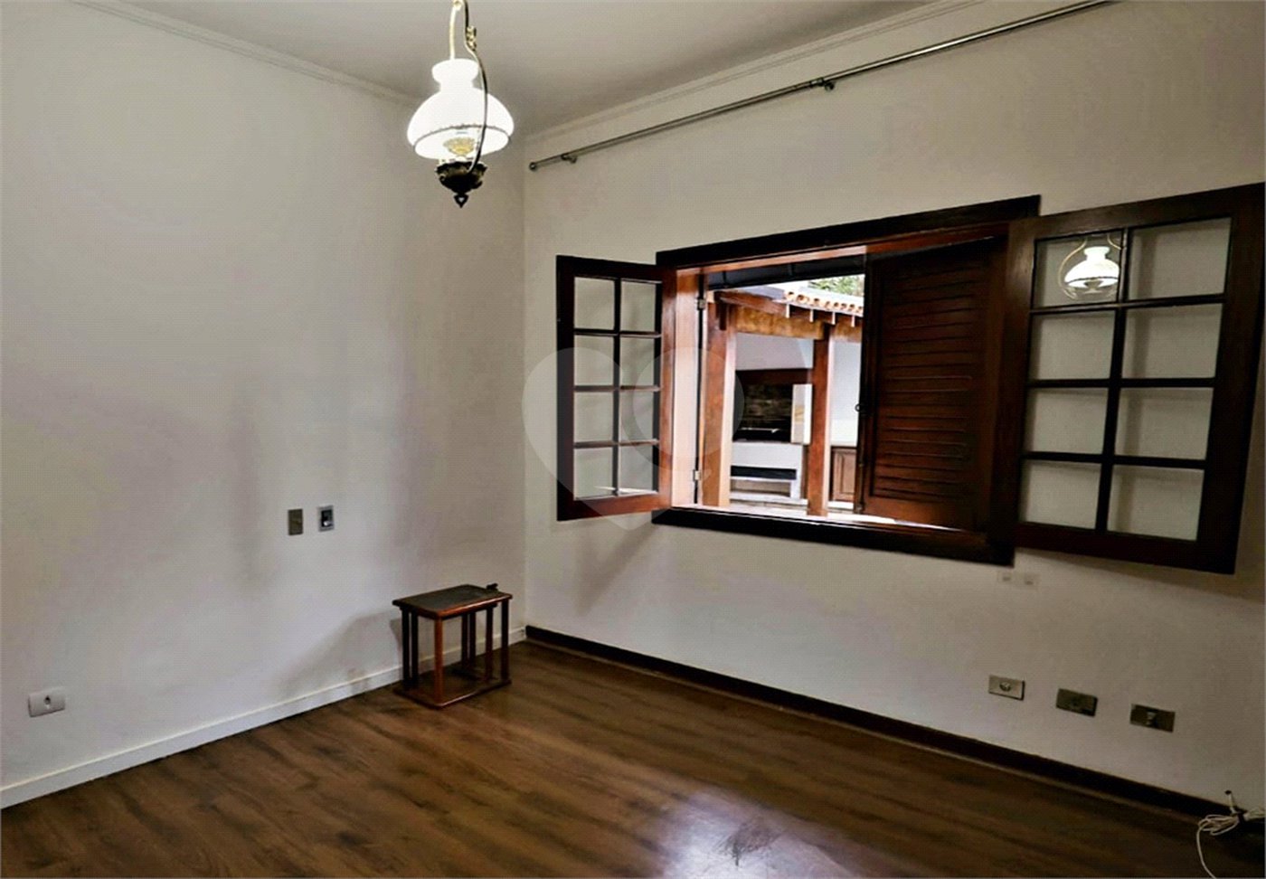 Casa à venda com 4 quartos, sendo 2 suítes, em Jardim São Bento, São Paulo, SP