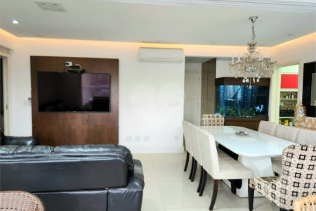 Apartamento à venda com 3 quartos, sendo 1 suíte, em Vila Firmiano Pinto, São Paulo, SP