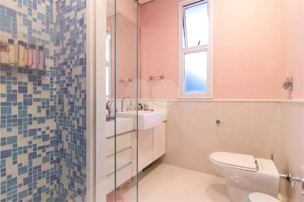 Casa à venda ou para alugar com 4 suítes no condomínio Araucárias, São Paulo - SP