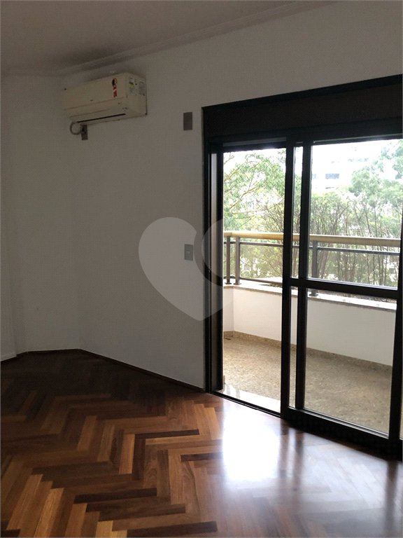 Apartamento à venda com 4 suítes em Vila Suzana, São Paulo, SP