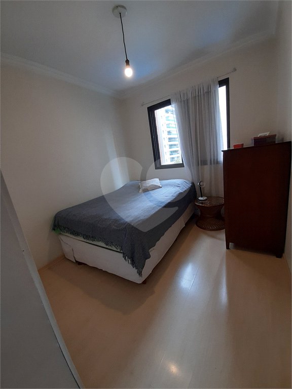 Apartamento à venda com 2 quartos em Moema, São Paulo, SP