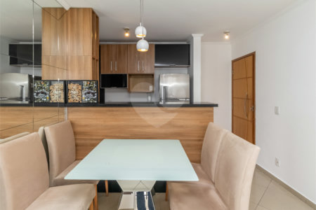 Apartamento à venda com 2 quartos em Vila Anastácio, São Paulo, SP
