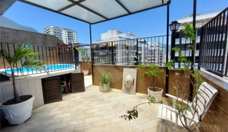 Cobertura à venda com 4 quartos, sendo 1 suíte,  em Tijuca, Rio de Janeiro, RJ