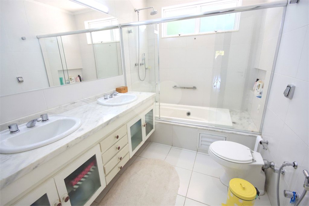 Sobrado à venda com 4 quartos, sendo 2 suítes, em Chácara Monte Alegre, São Paulo, SP