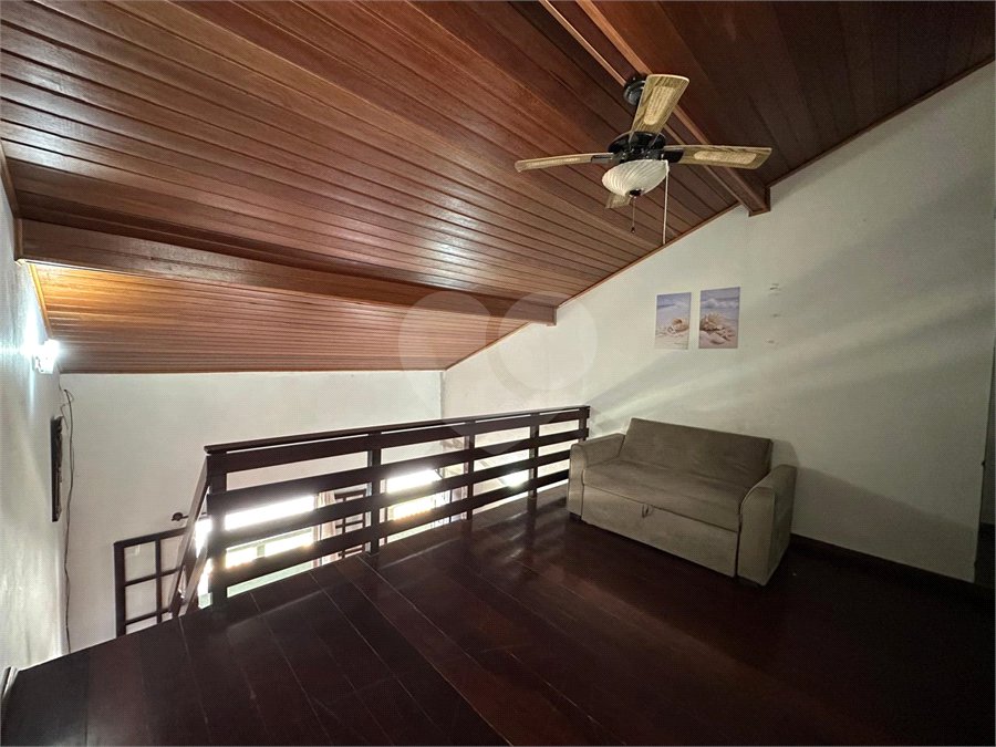 Casa em condomínio à venda com 2 quartos, sendo 1 suíte, em Ogiva, Cabo Frio, RJ