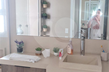Apartamento à venda com 2 quartos, sendo 1 suíte, em Campestre, Santo André, SP