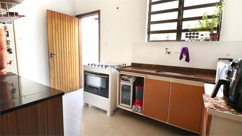 Casa Térrea à venda com 2 quartos em Vila Romana, São Paulo, SP
