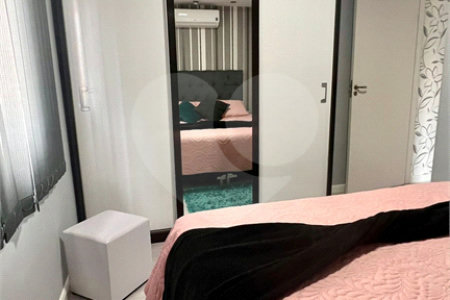 Casa à venda com 2 quartos no condomínio Rubi, Jacareí - SP