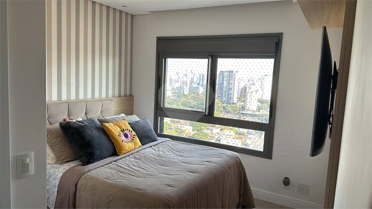Apartamento à venda ou para alugar com 2 suítes em Vila Olímpia, São Paulo, SP