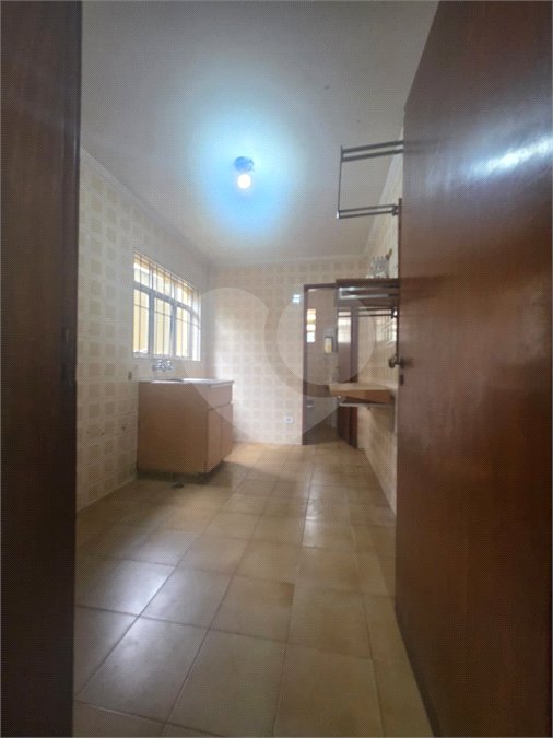 Sobrado para alugar com 3 quartos, sendo 1 suíte, em Vila Valparaíso, Santo André, SP