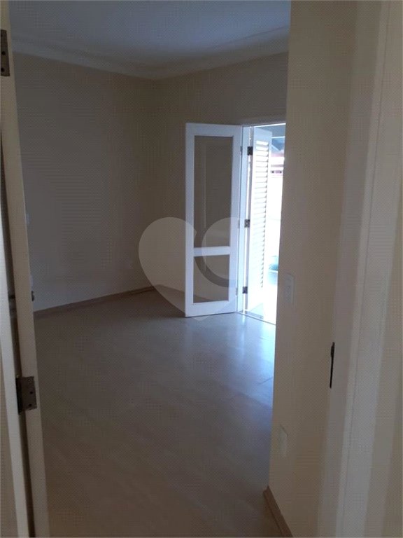 Casa à venda com 3 quartos, sendo 1 suíte, em Condomínio Residencial Terras do Caribe, Valinhos, SP