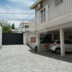 Casa à venda com 3 quartos, sendo 1 suíte, em Jardim das Palmeiras, Valinhos, SP