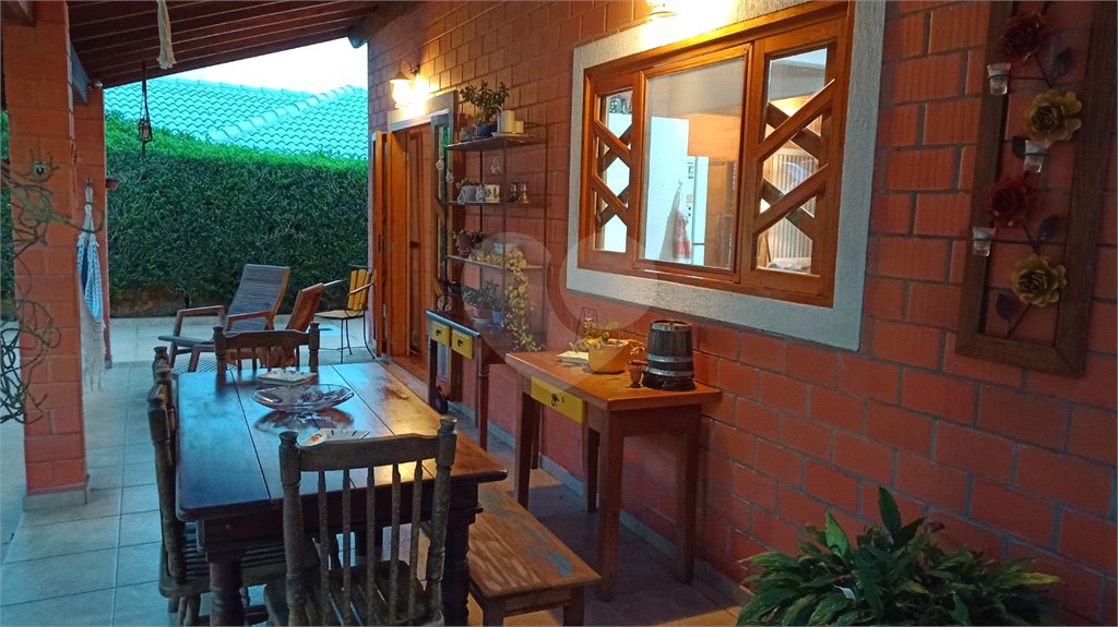 Casa à venda ou para alugar com 3 quartos, sendo 1 suíte, no condomínio Paysage Noble, Vargem Grande Paulista - SP